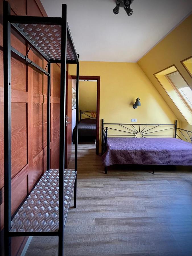 Aleksandri Guesthouse Parnu Exterior photo